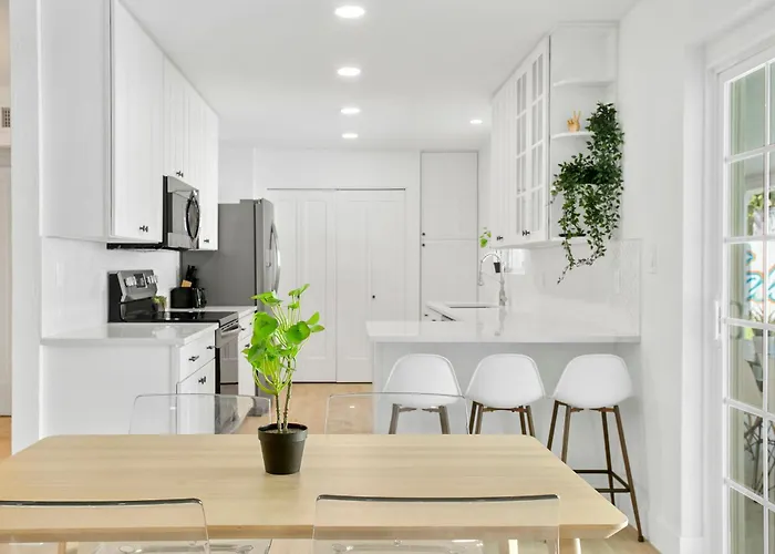 Hermosa House In Heart Of Old Town Holiday home