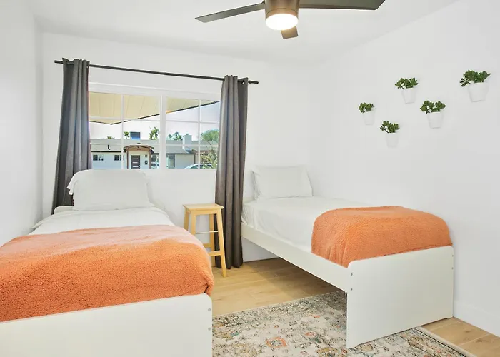 Holiday home Hermosa House In Heart Of Old Town
