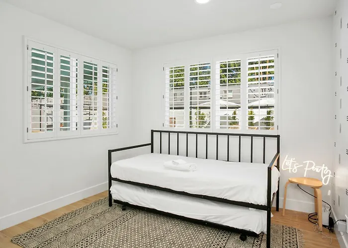 Hermosa House In Heart Of Old Town Holiday home *